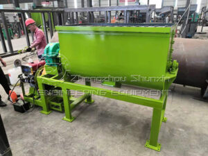 horizontal fertilizer mixer